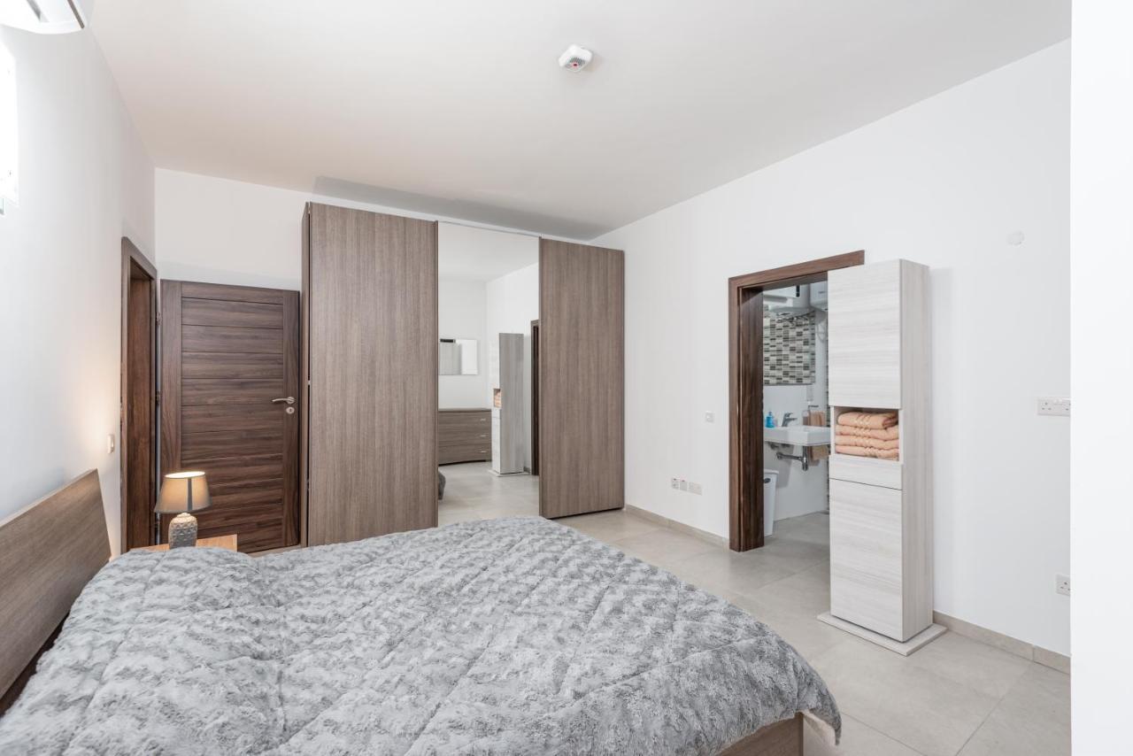 Apartment Seaview The Terraces 3 Bedroom St. Paul's Bay